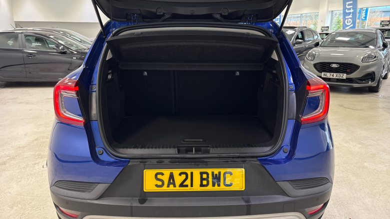 Renault Captur 1.3 TCE 140 Iconic 5dr EDC Petrol Hatchback